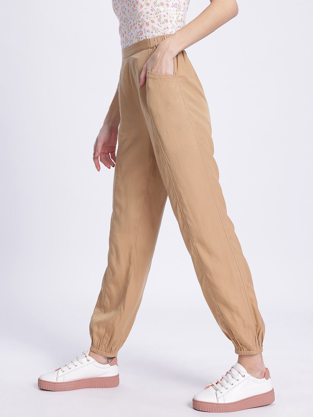DressBerry Women Tailored Tranquility Jogger Style Trousers