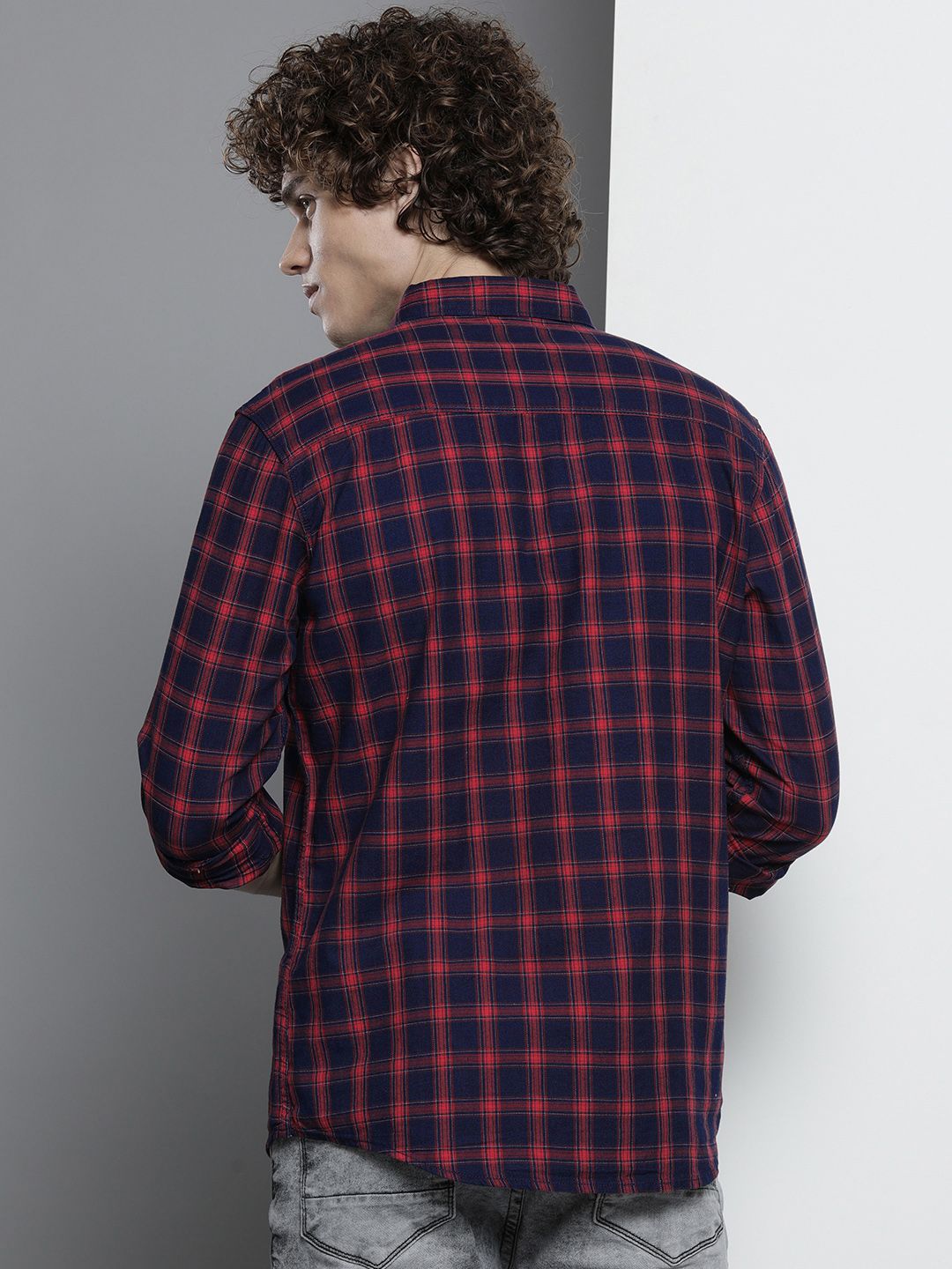 The Indian Garage Co Men Navy Blue & Red Checked Casual Shirt
