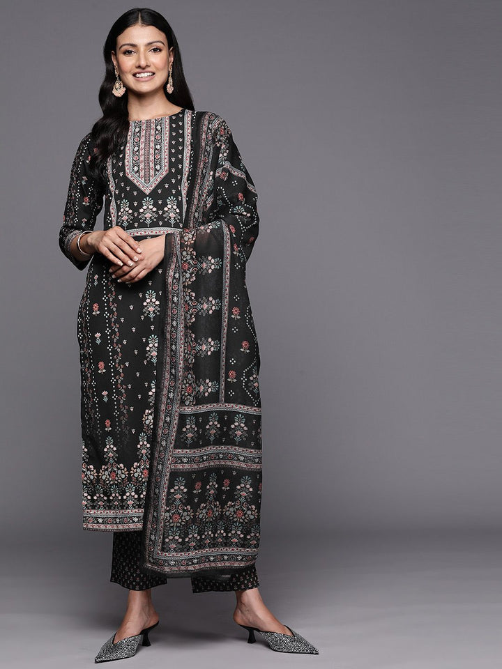 Libas Floral Printed Kurta with Trousers & With Dupatta