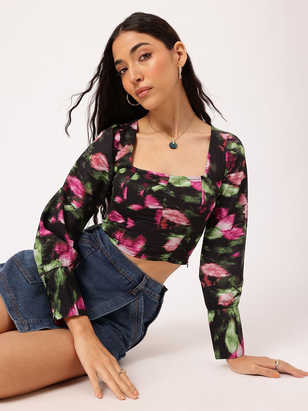 DressBerry Floral Finesse Cuffed Sleeve Crop Top