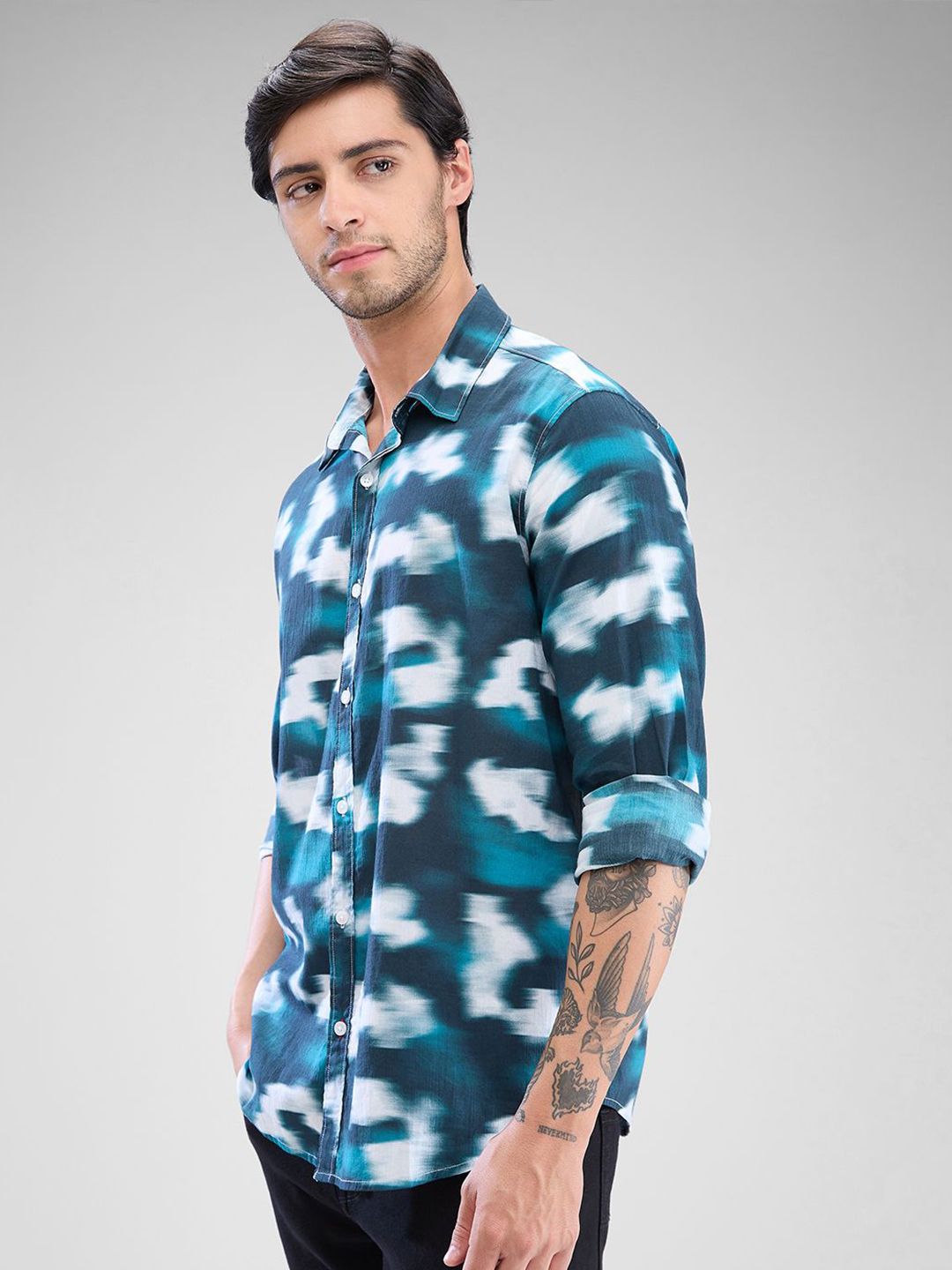 SPYKAR Men Slim Fit Opaque Full Sleeve Casual Shirt