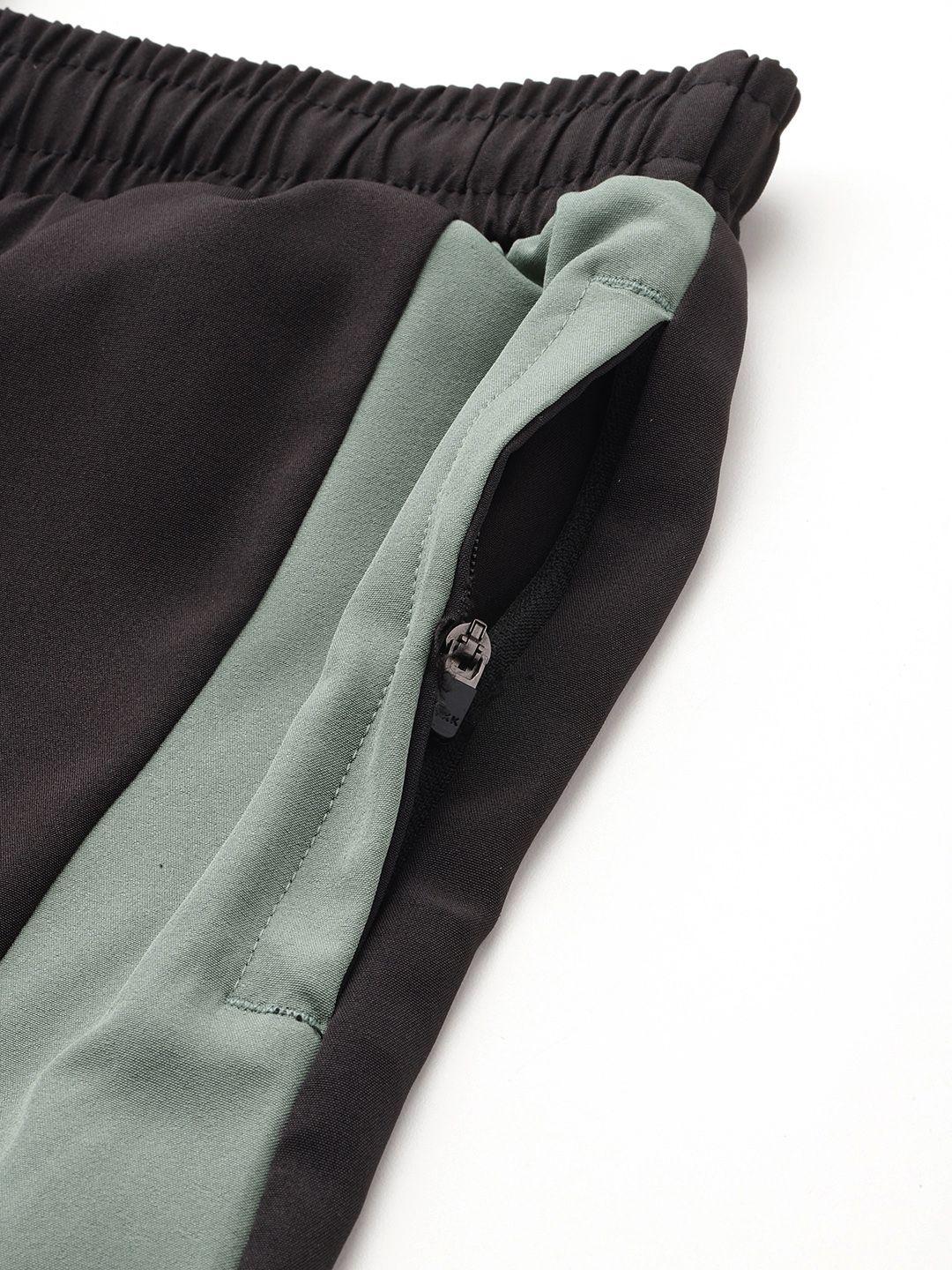 HRX by Hrithik Roshan Men Colourblocked Running Shorts