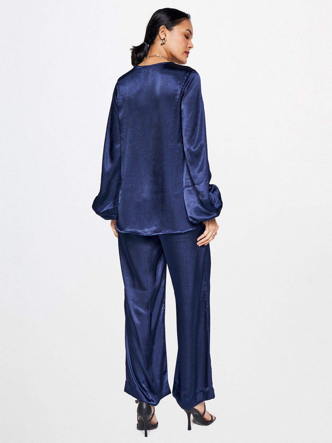 AND V-Neck Puff Sleeves Top With Trouser