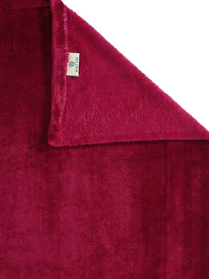 KLOTTHE Red Solid Flat 300 TC Woolen Single Fine Bedsheet with 1 Pillow Cover