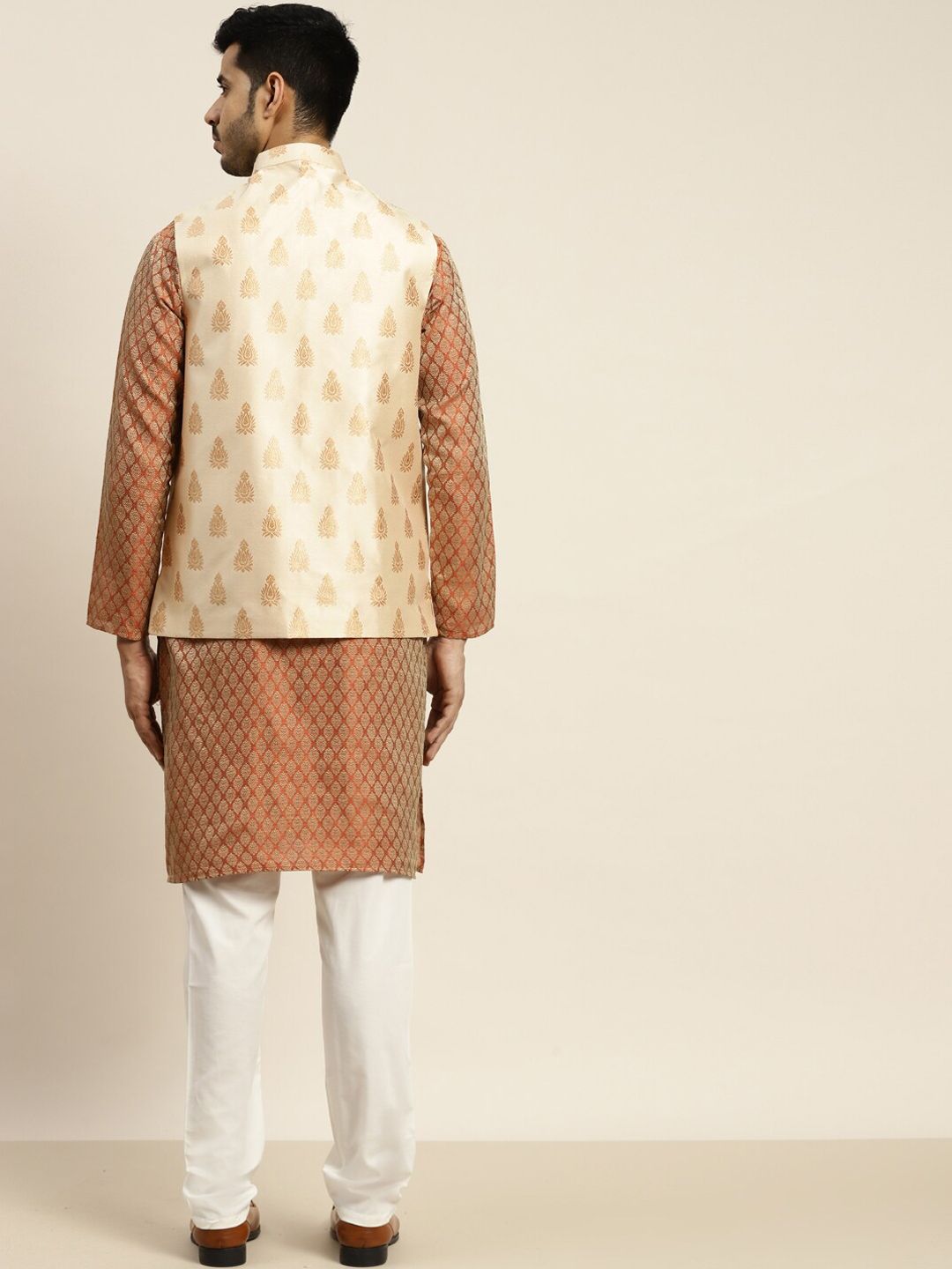 SOJANYA Ethnic Motifs Woven Design Mandarin Collar Kurta With Pyjamas & Nehru Jacket