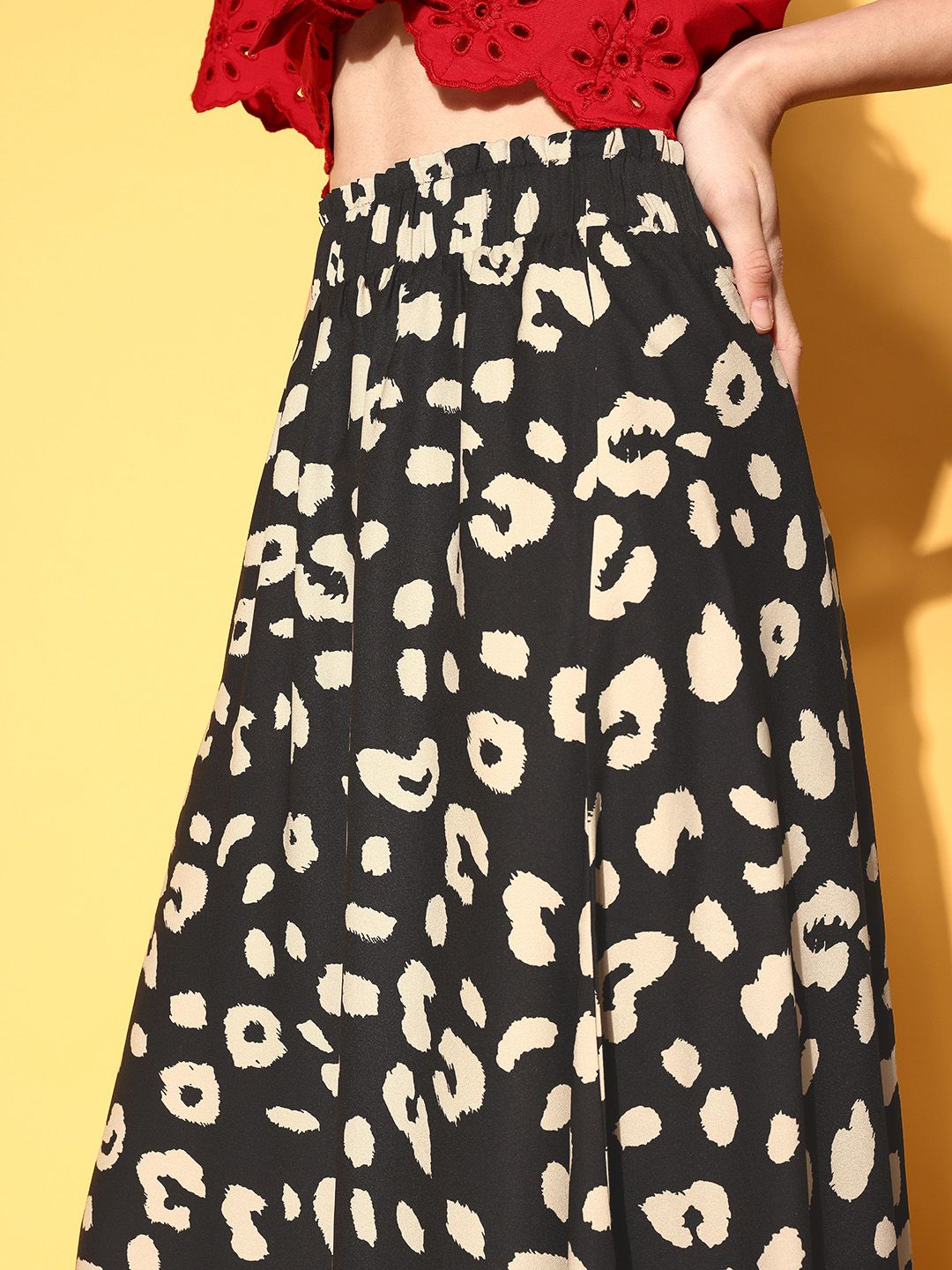 Berrylush Black Animal Printed Indie Gal Skirt