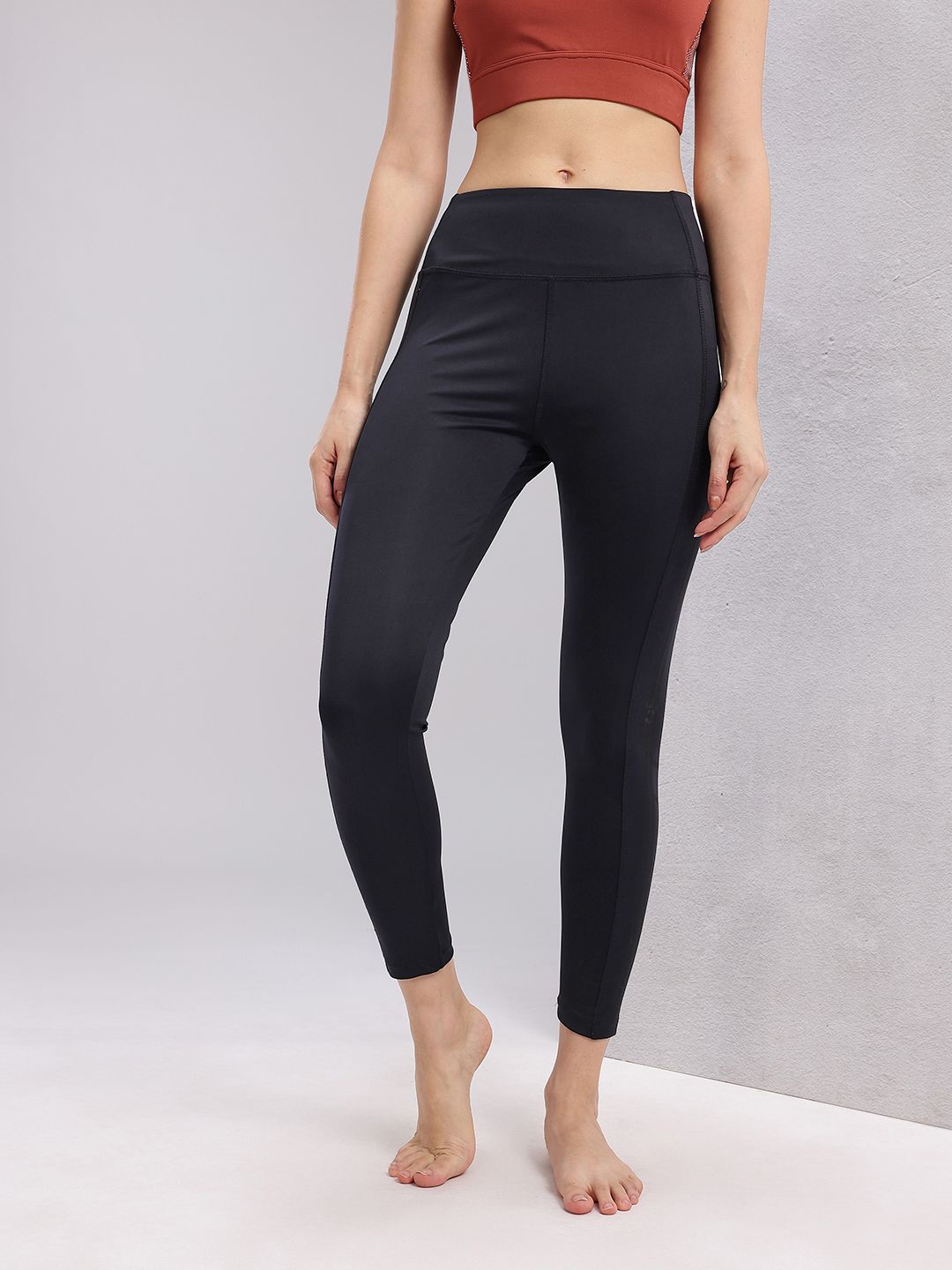 HRX by Hrithik Roshan Women Rapid-Dry Cropped Yoga Tights