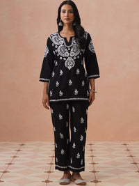 Rumah Chikankari Kurta Chikankari Biasa Wanita dengan Seluar
