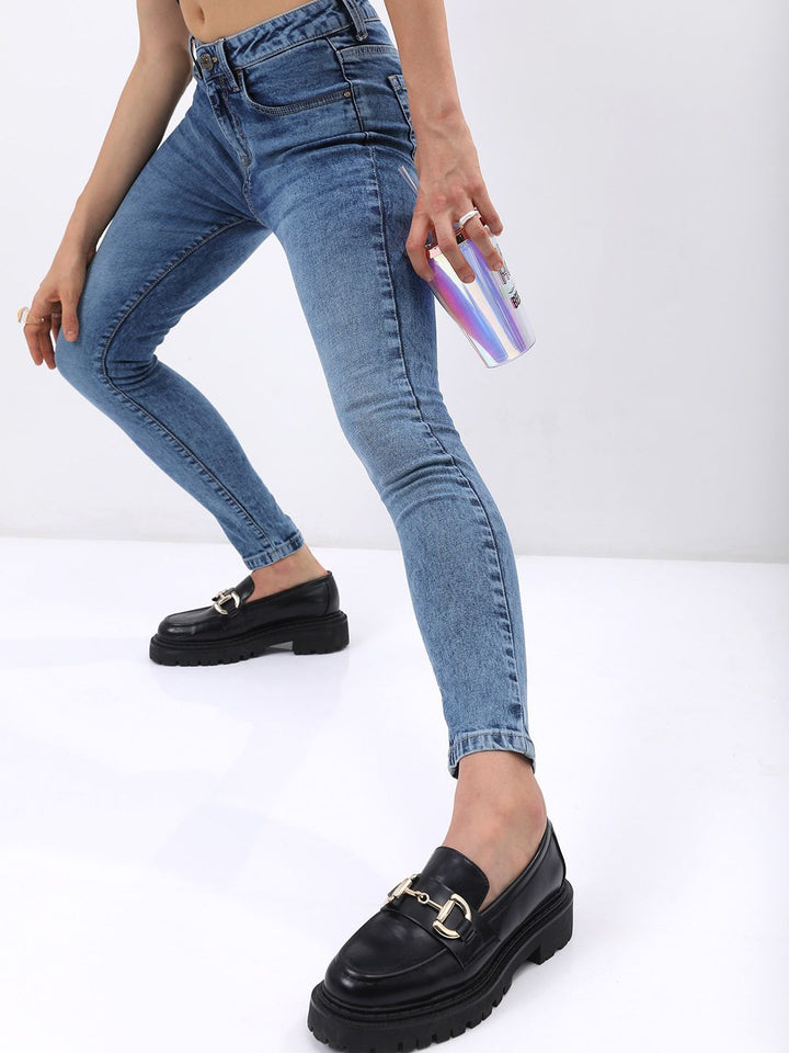 Tokyo Talkies Women Skinny Fit Clean Look Light Fade Cotton Stretchable Jeans