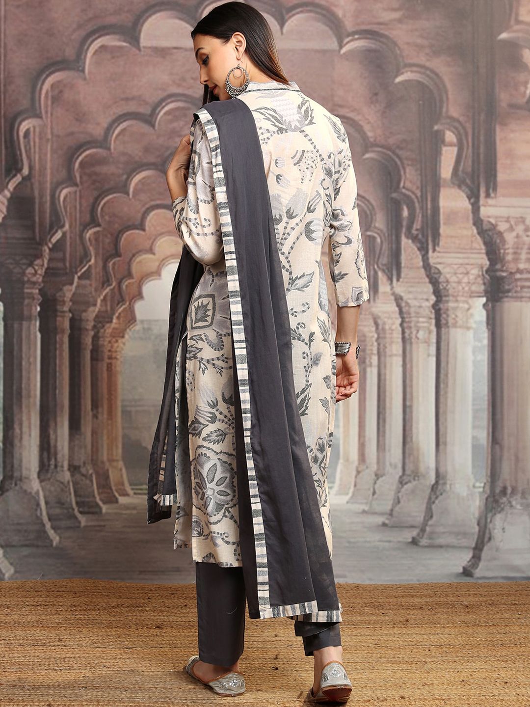 Vishudh Women Ethnic Printed  Printed Regular Pure Cotton Kurta with Trousers & Dupatta