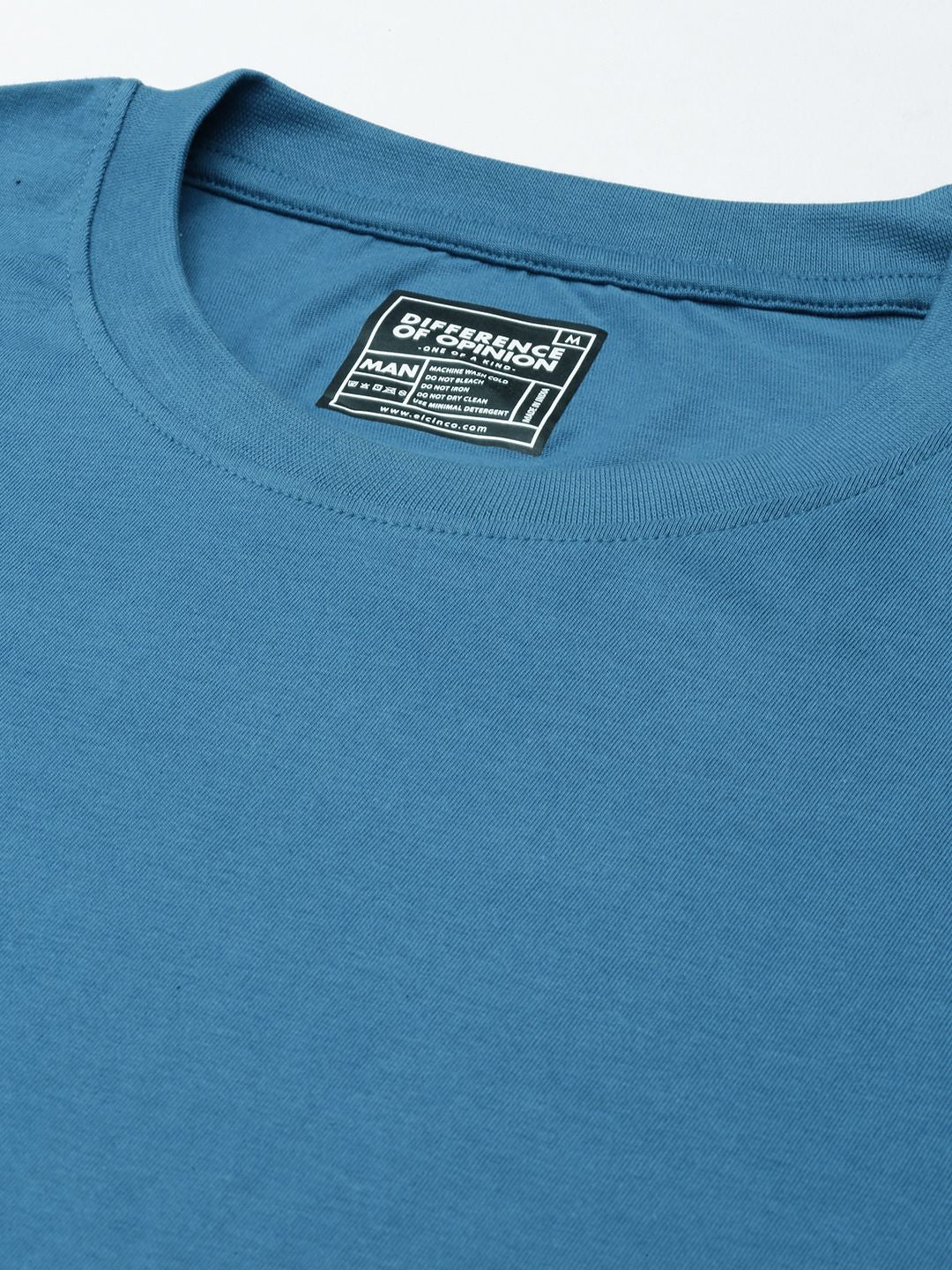 Difference of Opinion Men Teal Blue Pure Cotton Drop-Shoulder Oversized Fit T-shirt