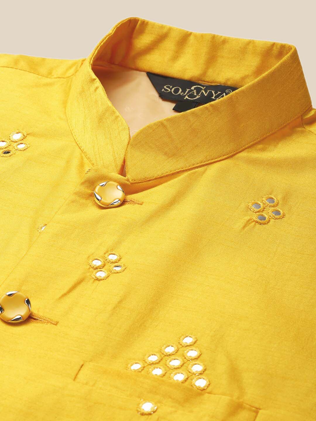 SOJANYA Mandarin Collar Regular Kurta With Churidar & Nehru Jacket