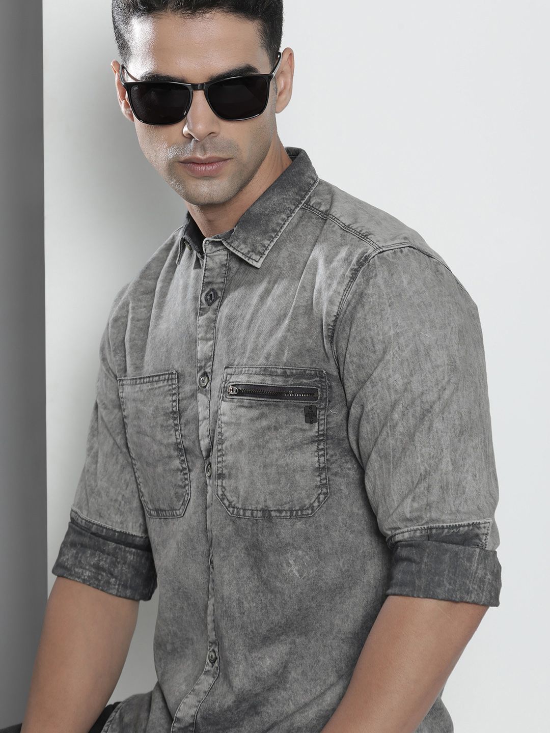 The Indian Garage Co Men Grey Checked Casual Shirt
