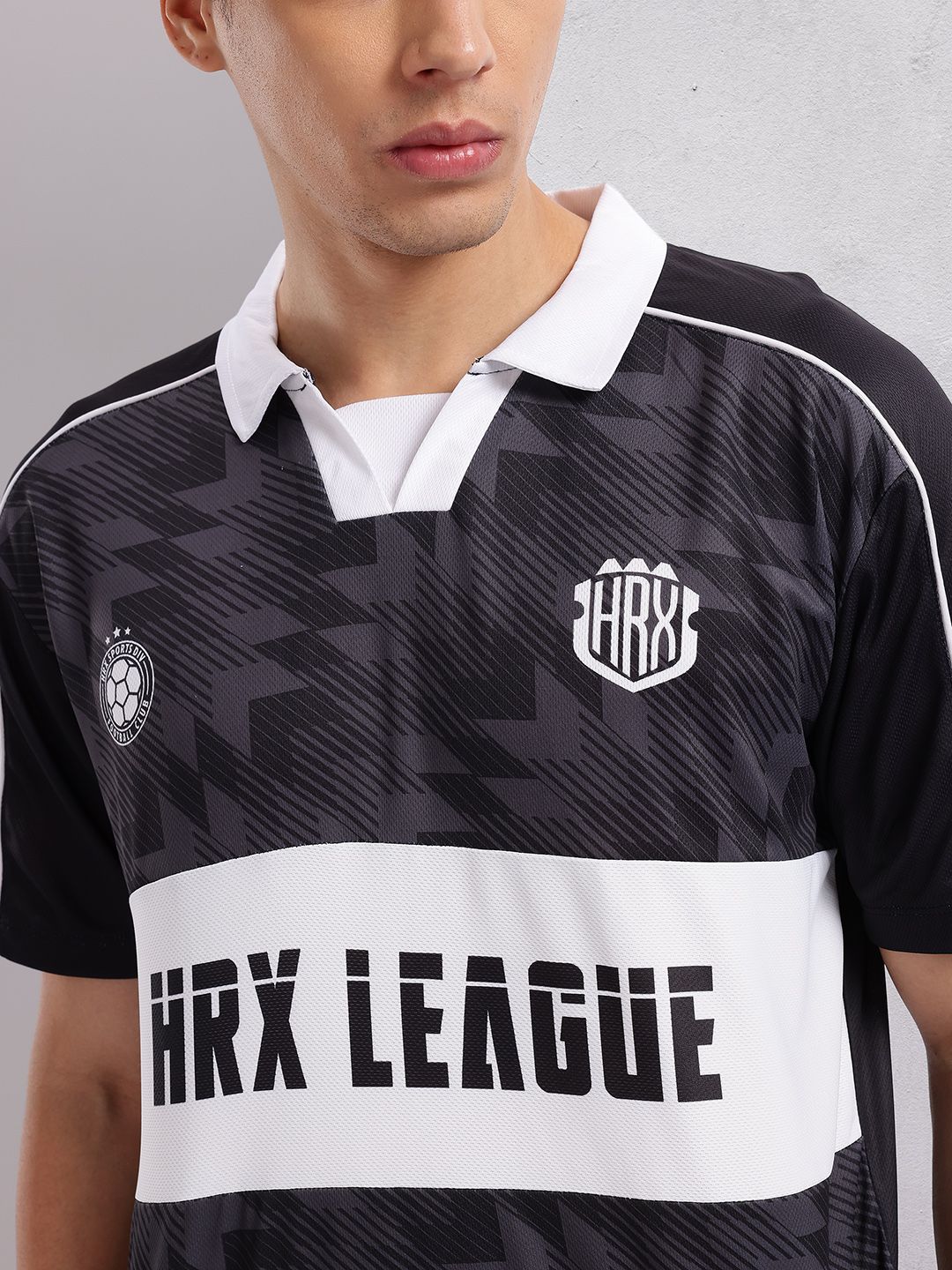HRX by Hrithik Roshan Abstract & Typography Printed Polo Collar Football T-shirt