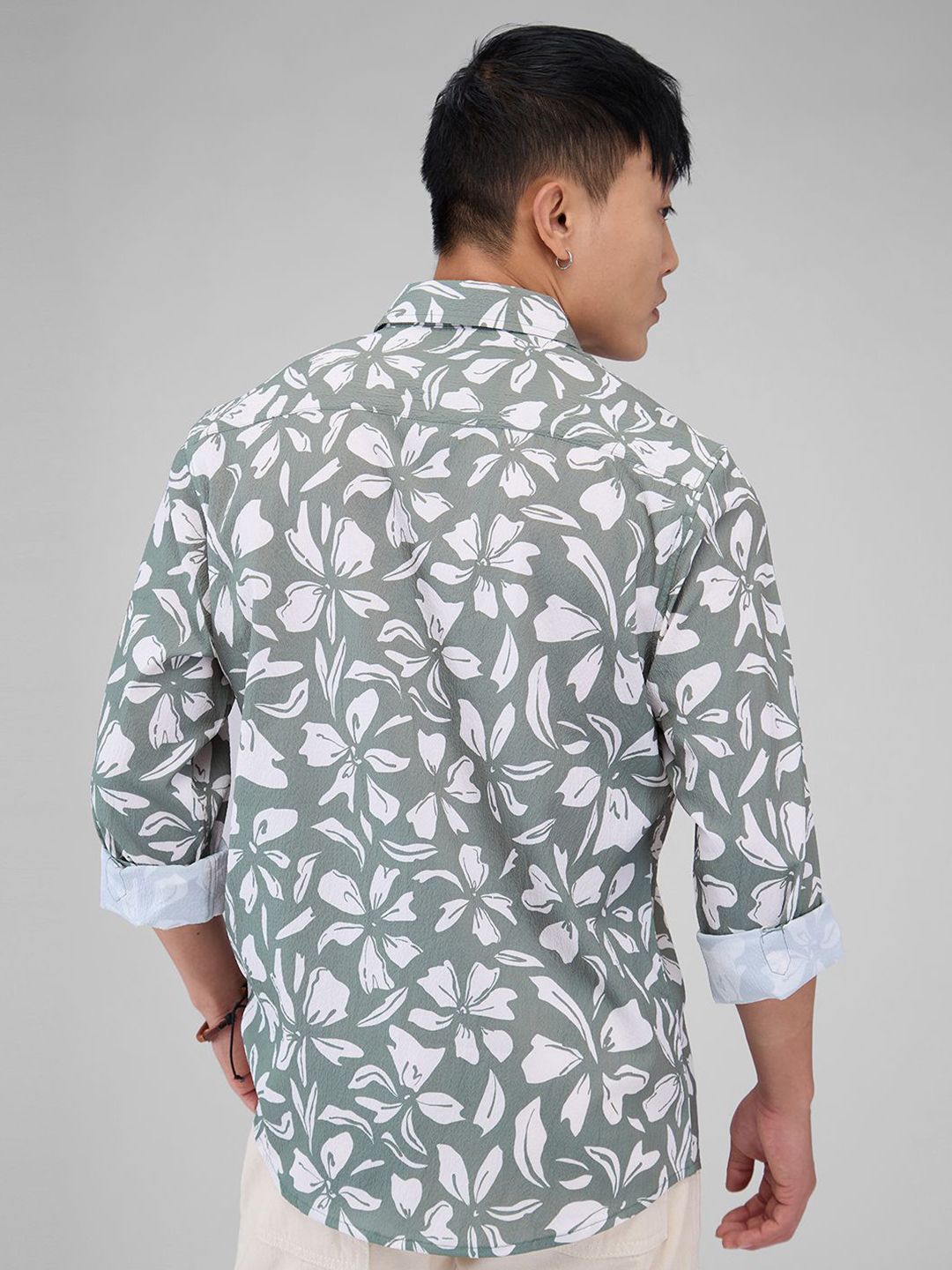 VASTRADO Men Classic Cutaway Collar Floral Printed Slim Fit Casual Shirt