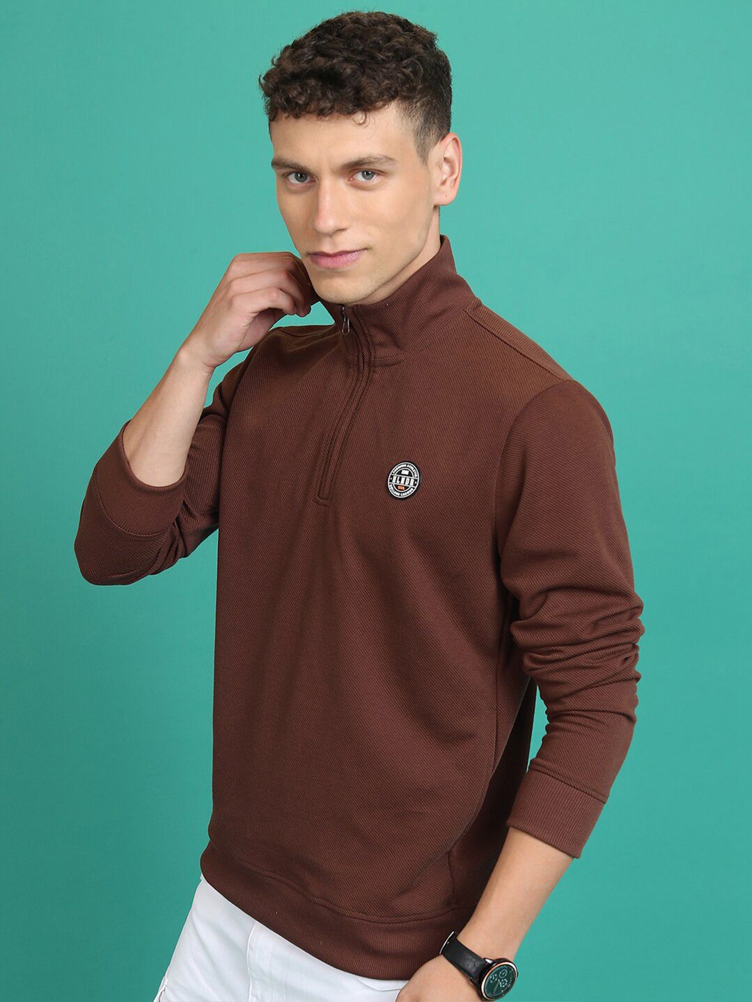 HIGHLANDER High Neck Sweatshirt