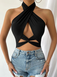Berrylush Women Halter Neck Twisted Crop Top