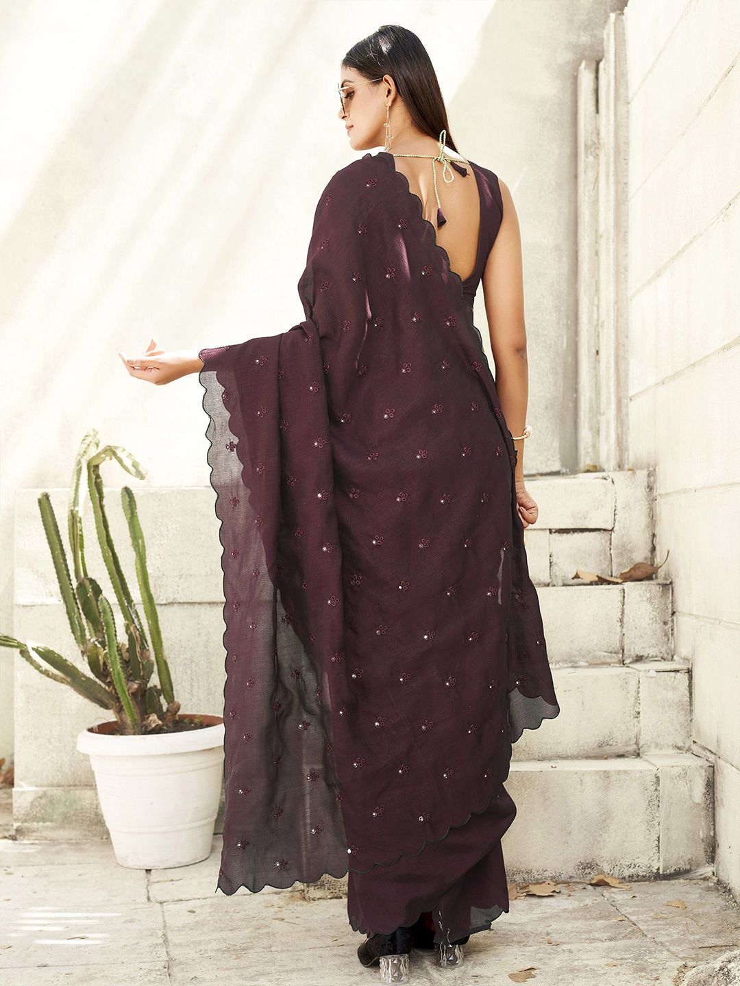 Tikhi Imli Solid Mirror Work Saree