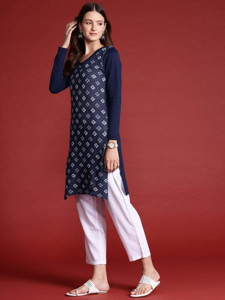 Anouk Geometric Woven Design Knitted Winter Kurta