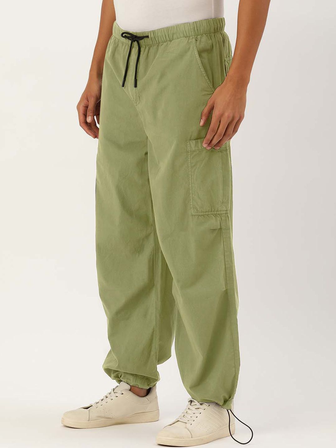 Bene Kleed Men Mid Rise Parachute Fit Pure cotton Cargos Trouser