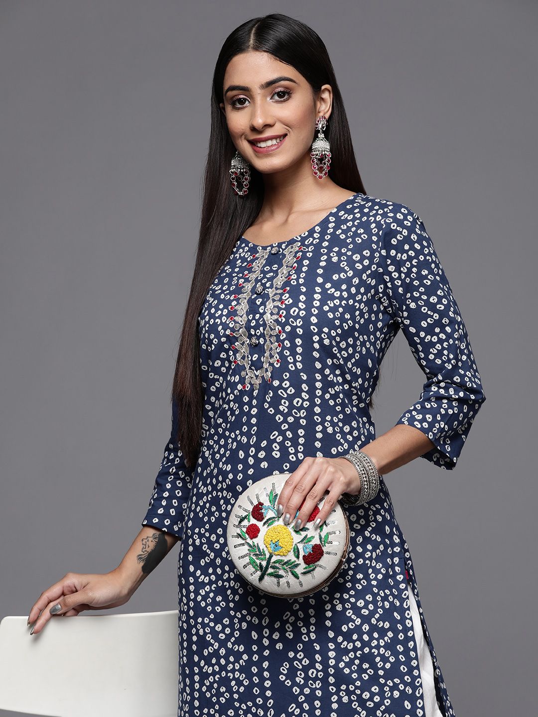 Varanga Women Blue & White Bandhani Printed Gotta Patti Straight Cotton Kurta