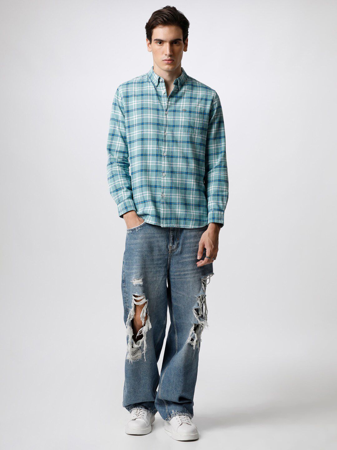 THE BEAR HOUSE Men Slim Fit Tartan Checked Casual Shirt