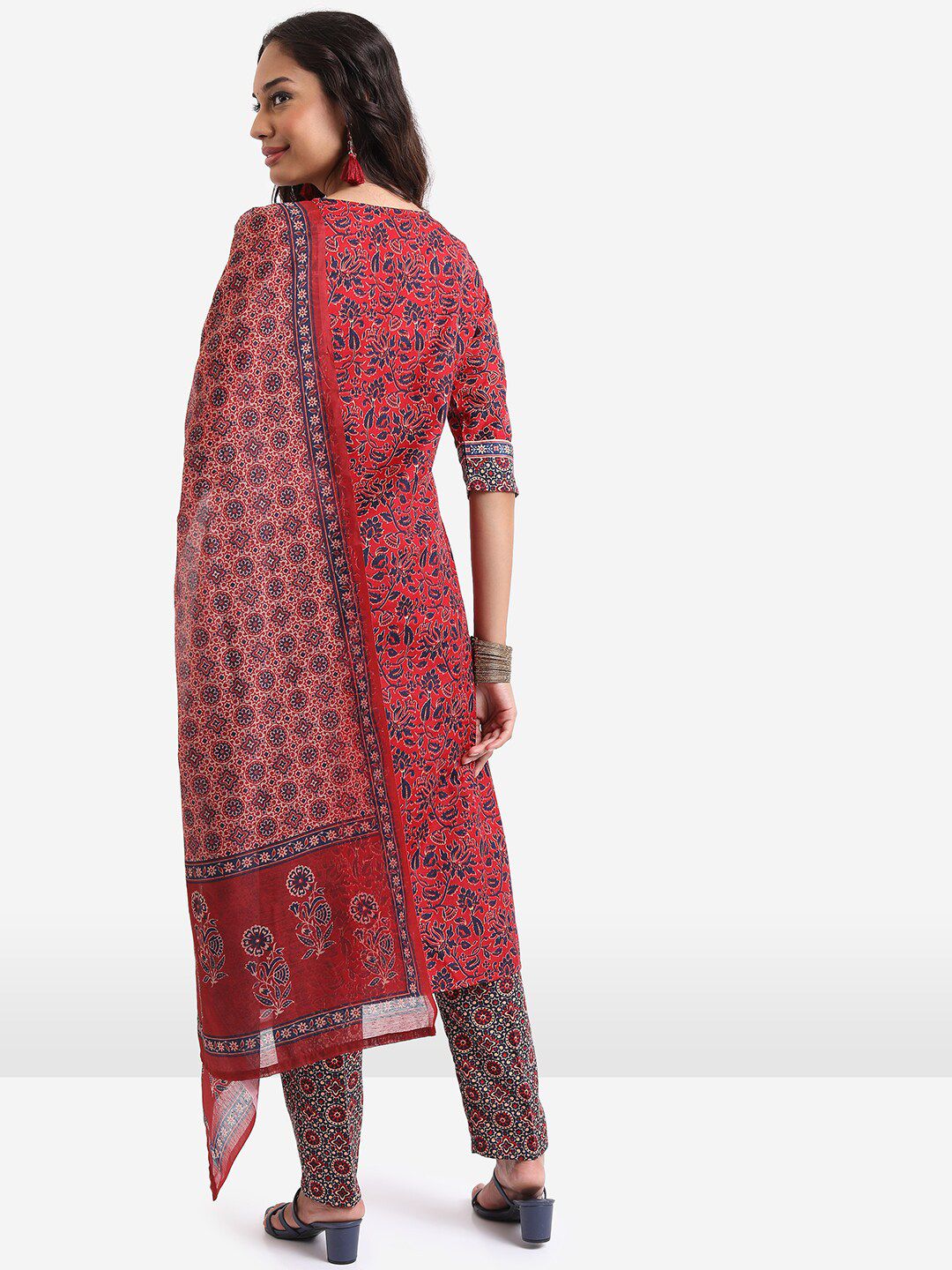 Vishudh Floral Printed Regular Kurta with Trousers & With Dupatta