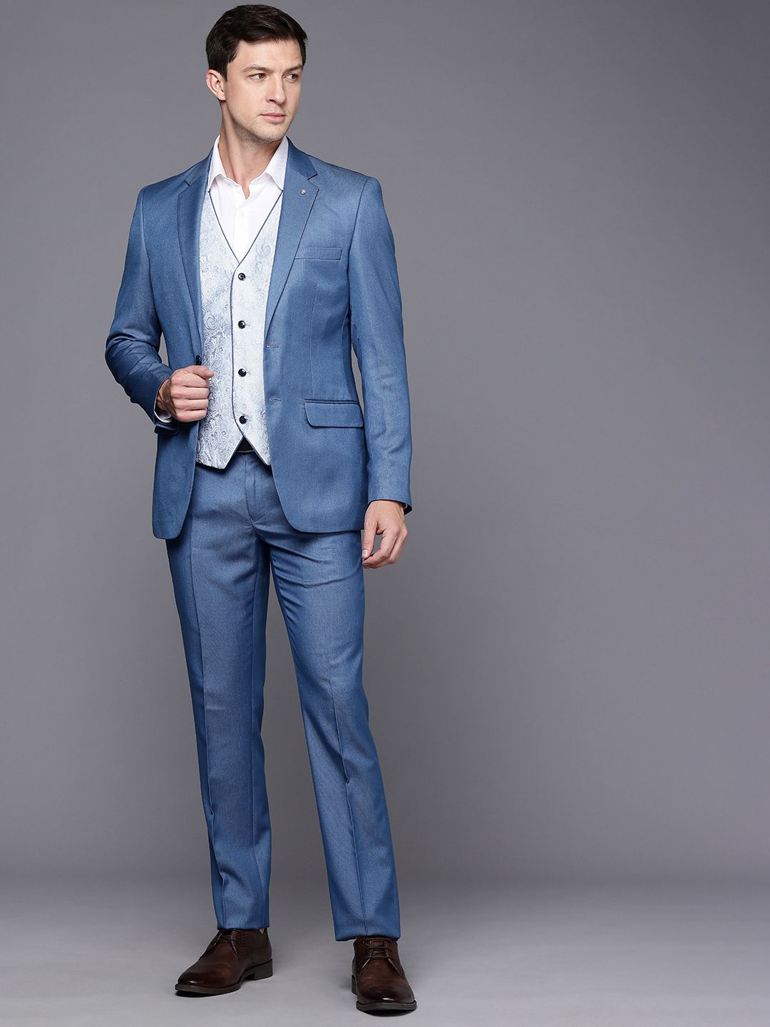Raymond Single Breasted 3-Piece Party Wear Suit