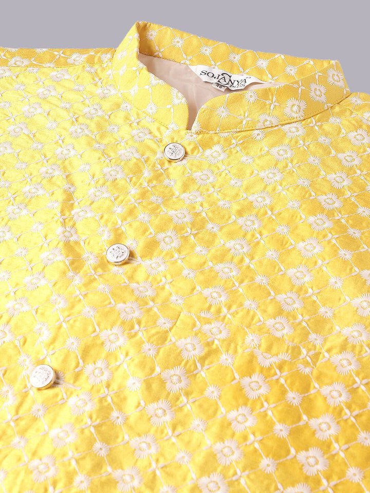 SOJANYA PLUS Dupion Silk Kurta Dengan Piyama & Dengan Jaket Nehru Bersulam