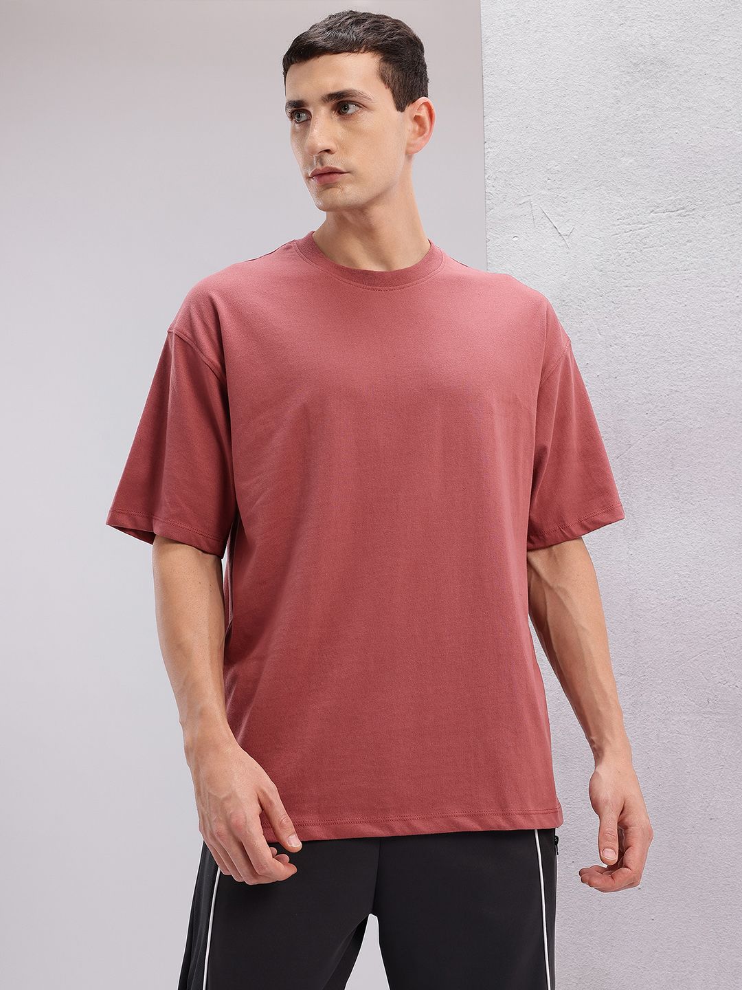 HRX by Hrithik Roshan Typography Printed Drop-Shoulder Sleeves T-shirt