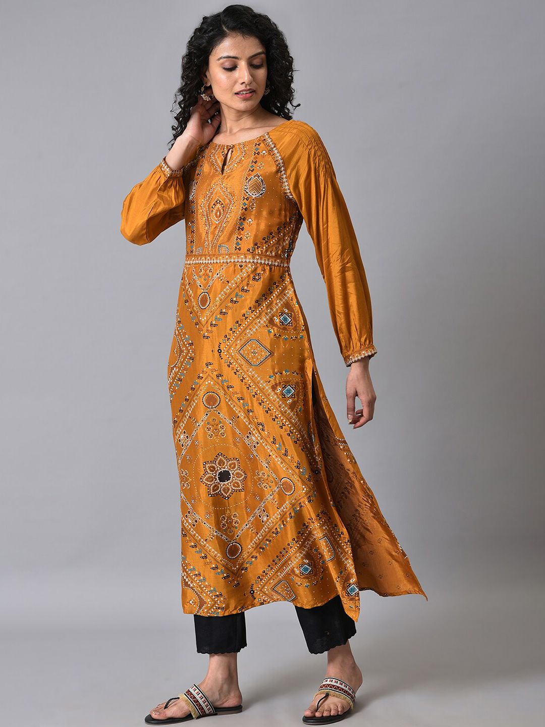 W Ethnic Motifs Embroidered Keyhole Neck A-Line Kurta