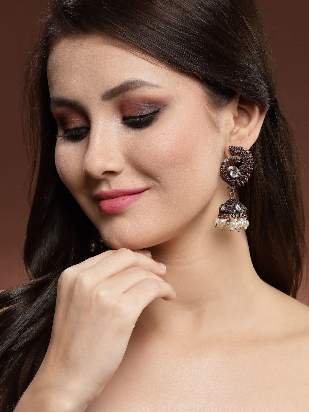 PANASH Antik Antik Saduran Tembaga Peacock Jhumka Anting dengan Kundan dan Titisan Mutiara