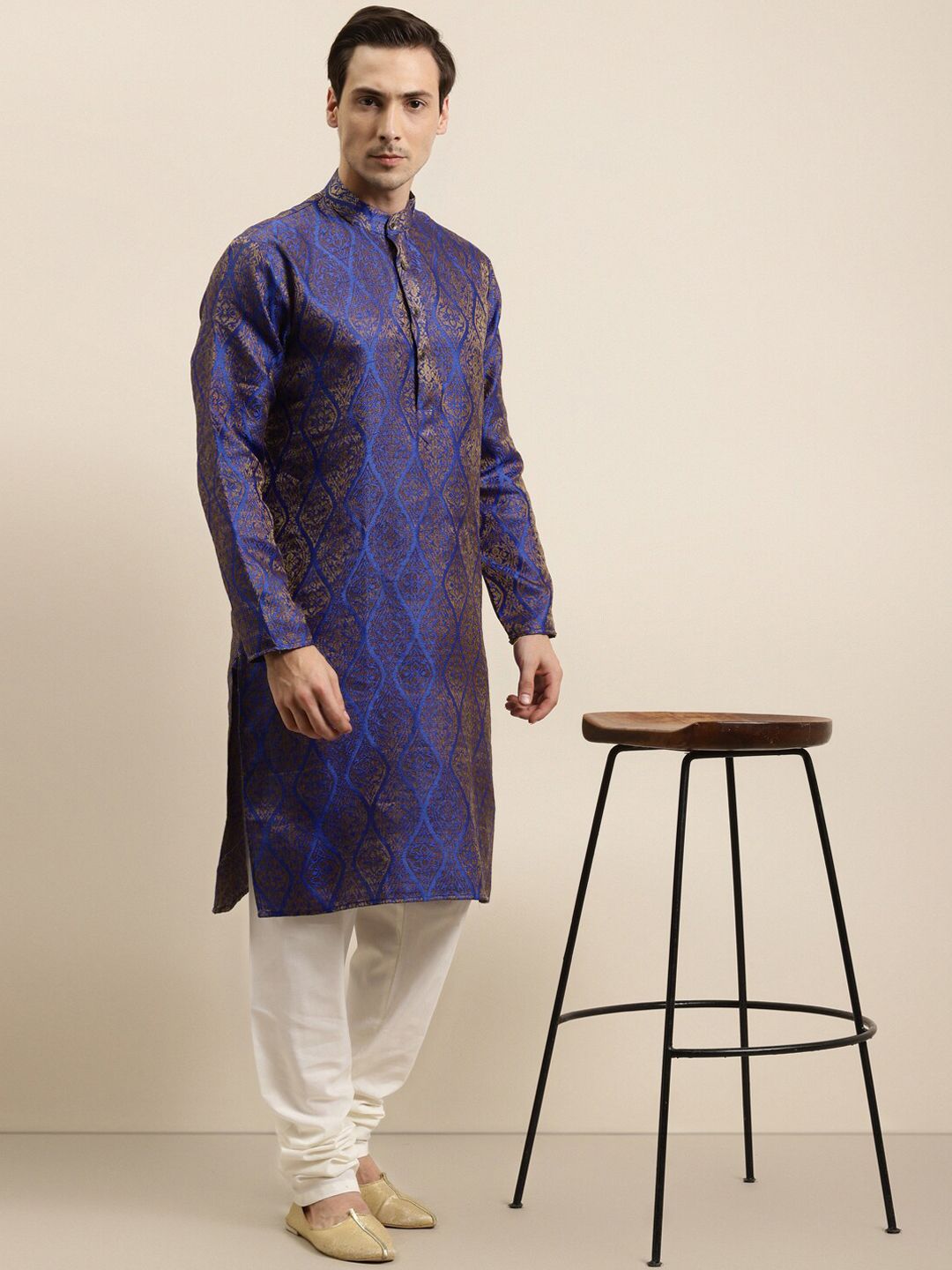 SOJANYA Ethnic Motifs Woven Design Jacquard Silk Regular Kurta With Churidar