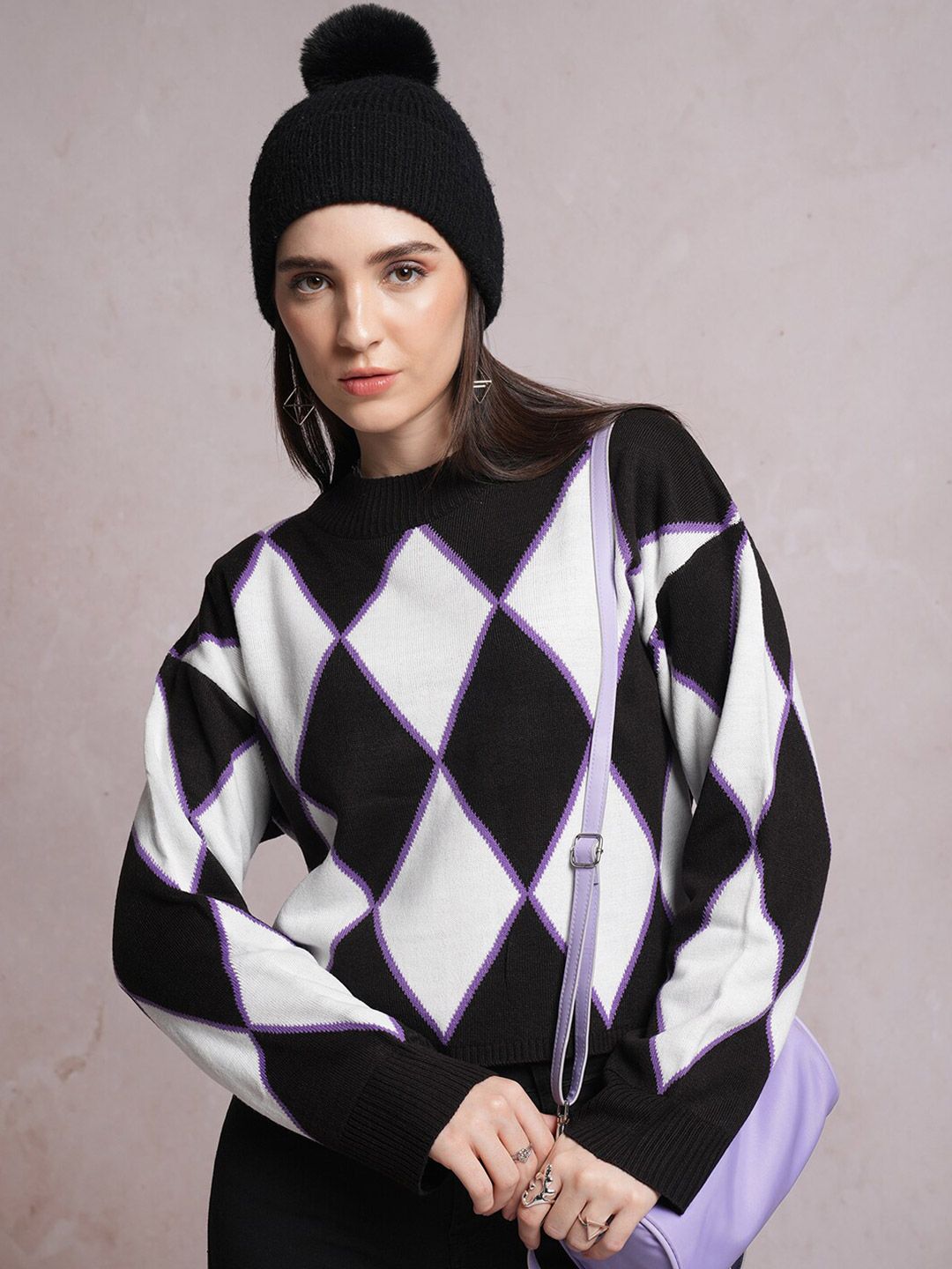Tokyo Talkies Black Geometric Printed Acrylic Pullover