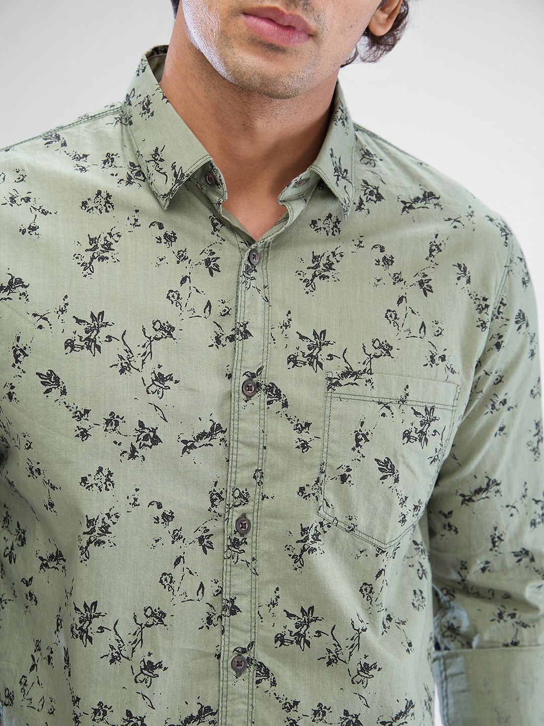 SPYKAR Men Abstract Printed Spread Collar Slim Fit Casual Shirt