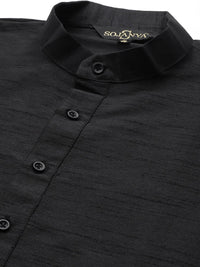 SOJANYA Men Black Kurta with Churidar