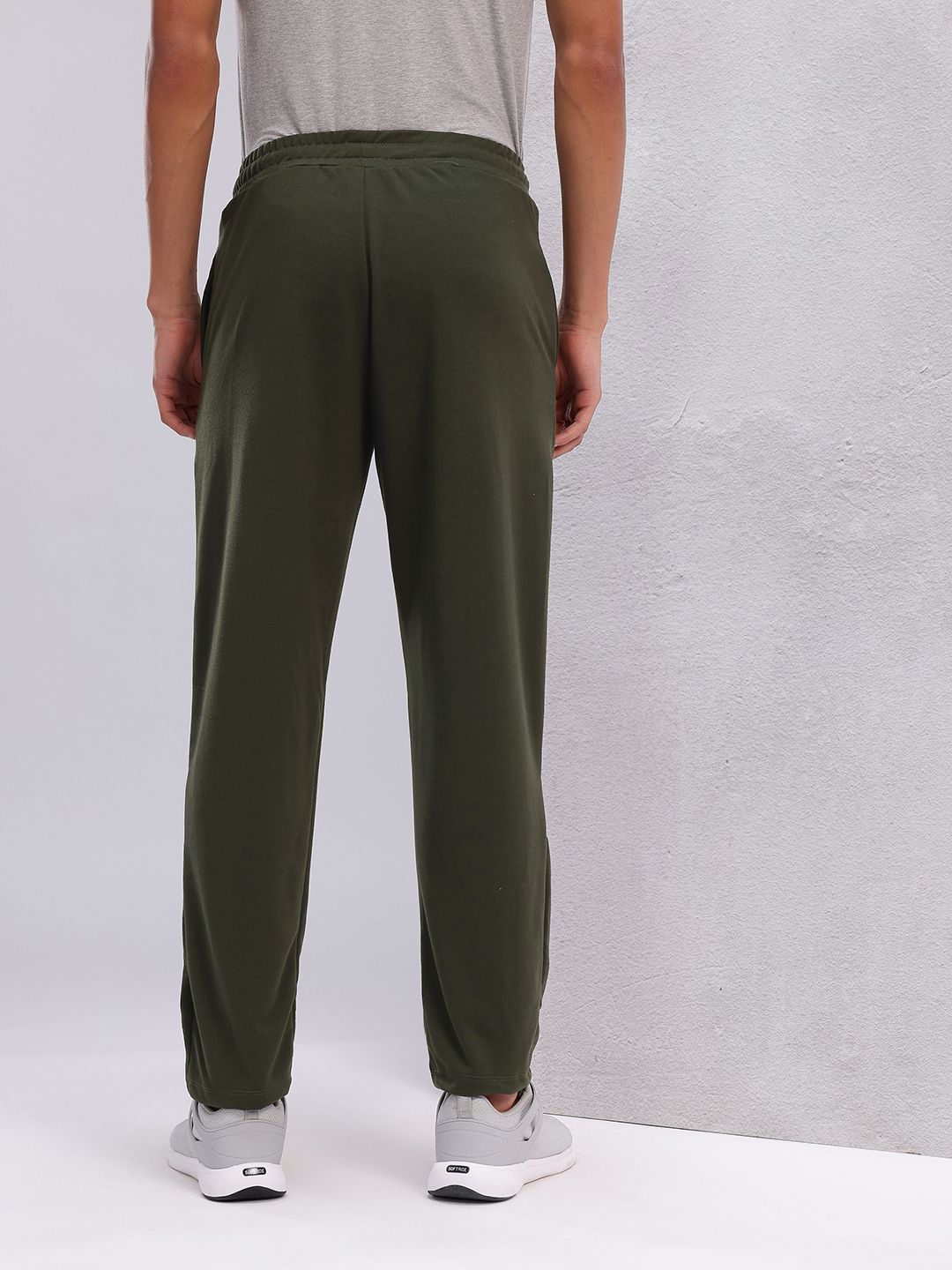 HRX by Hrithik Roshan Men Mid-Rise Regular Fit Lifestyle Track Pants