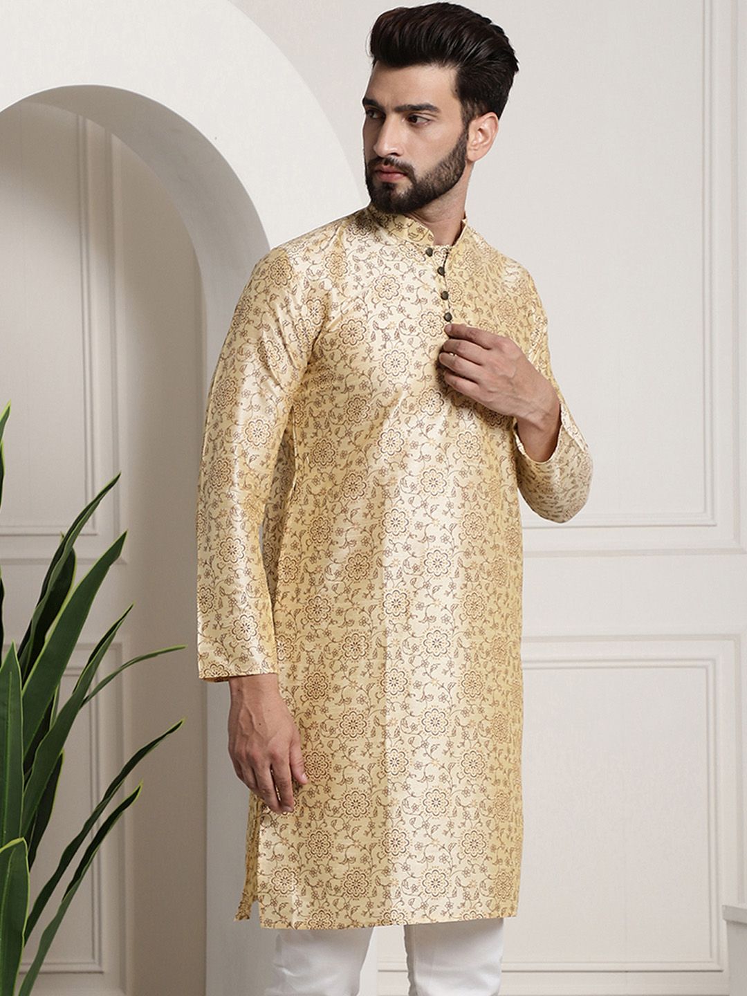 SOJANYA Floral Printed Mandarin Collar Long Sleeves Straight Kurta