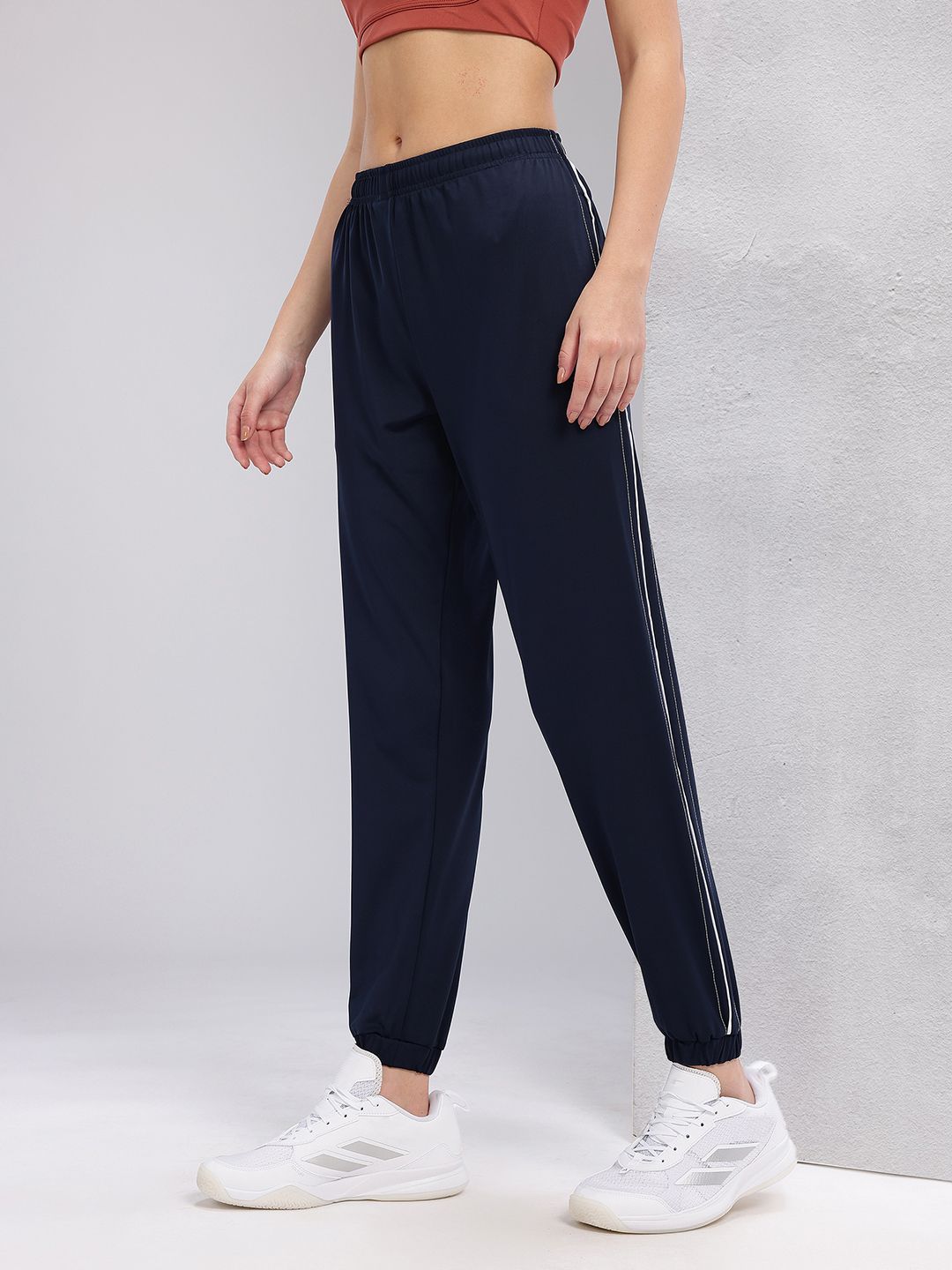 HRX by Hrithik Roshan Men Side Stripe Training Joggers