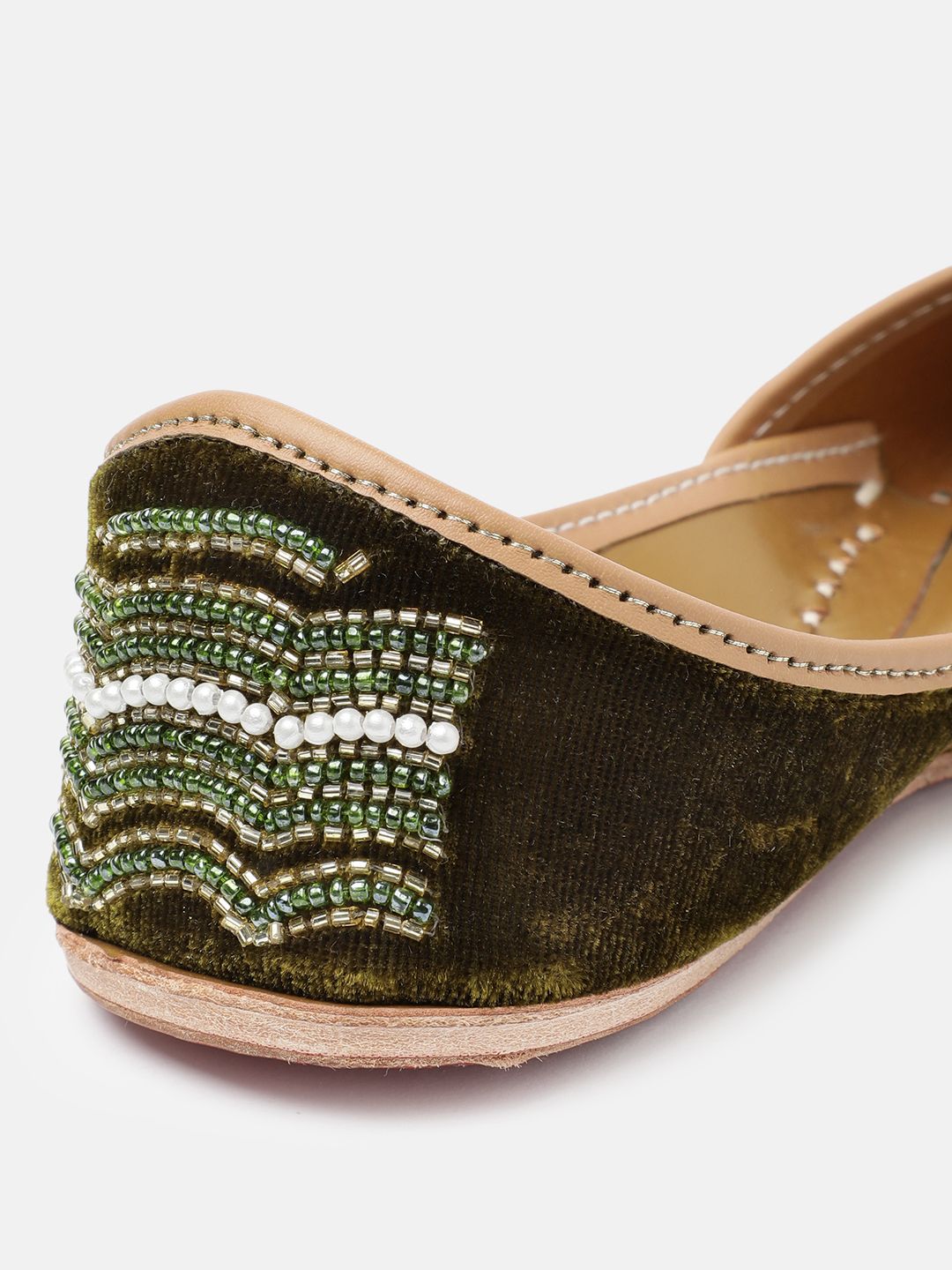 House of Pataudi Women Ethnic Embellished Mojaris