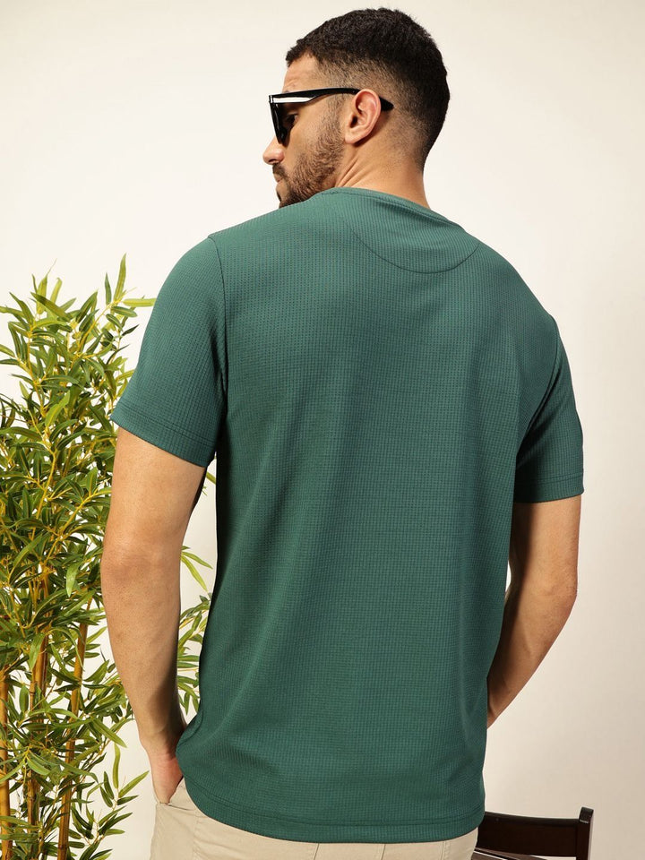 Thomas Scott Men Anti Odour Solid Round Neck T-Shirt