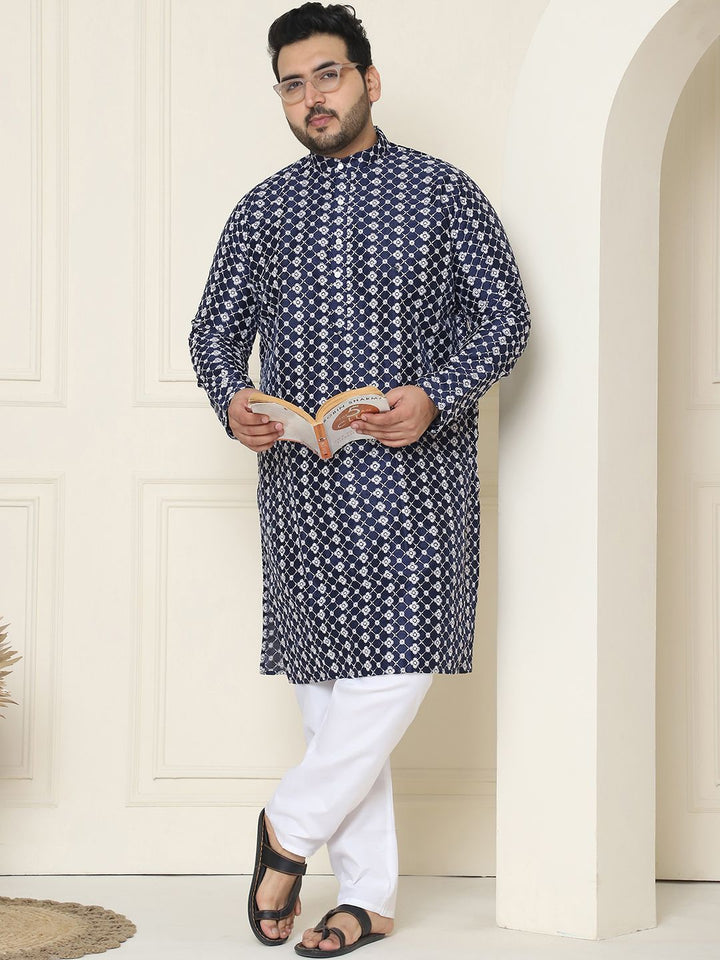 SOJANYA PLUS Men Navy Blue & White Chikankari Sulam Kurta