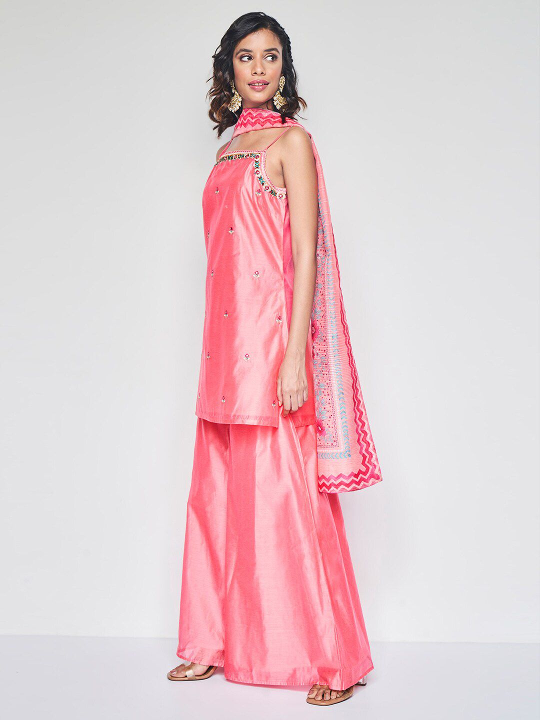 Global Desi Floral Embroidered Thread Work Kurti With Palazzos & Dupatta