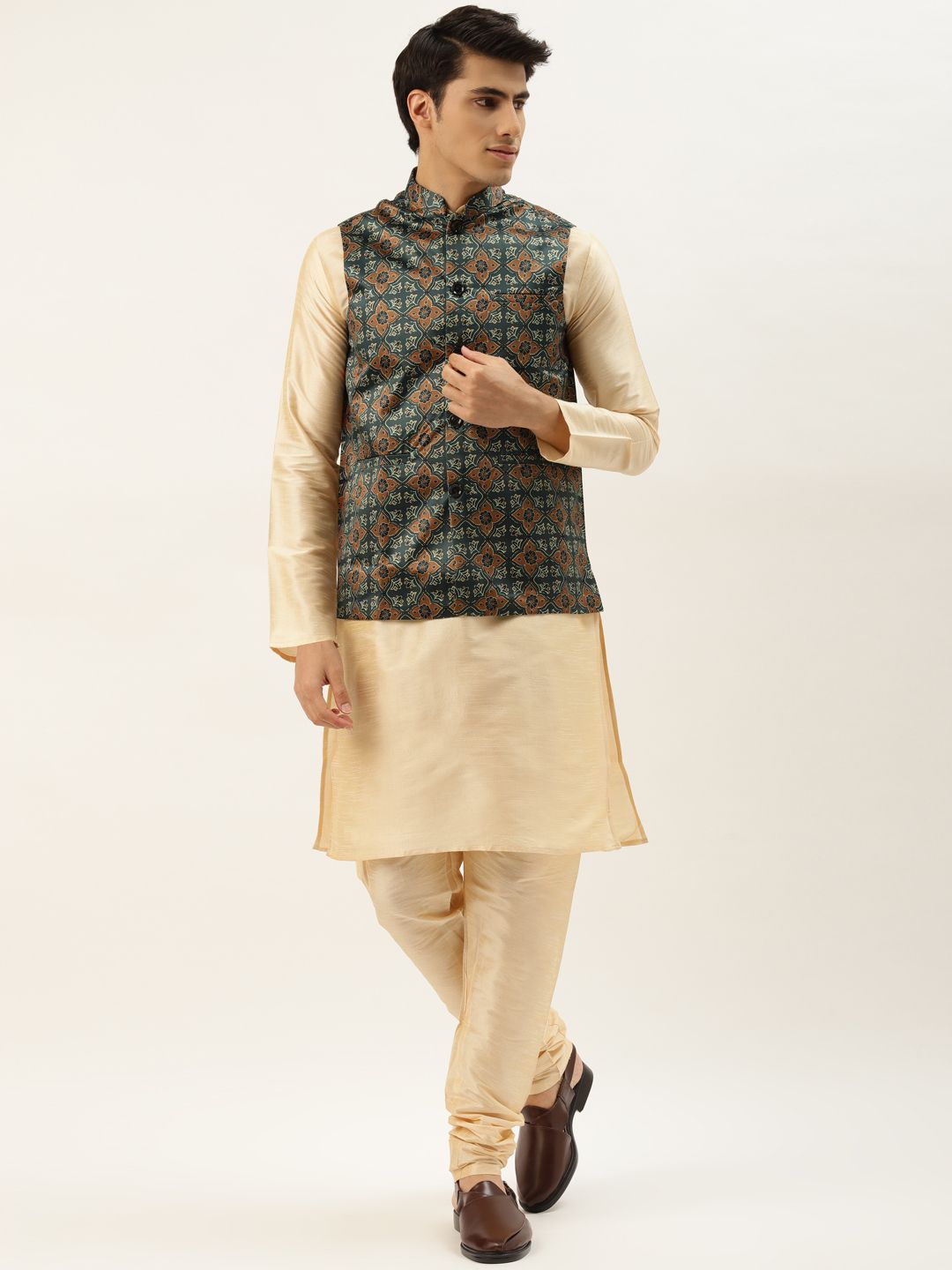 SOJANYA Men Golden Solid Kurta with Churidar & Nehru Jacket