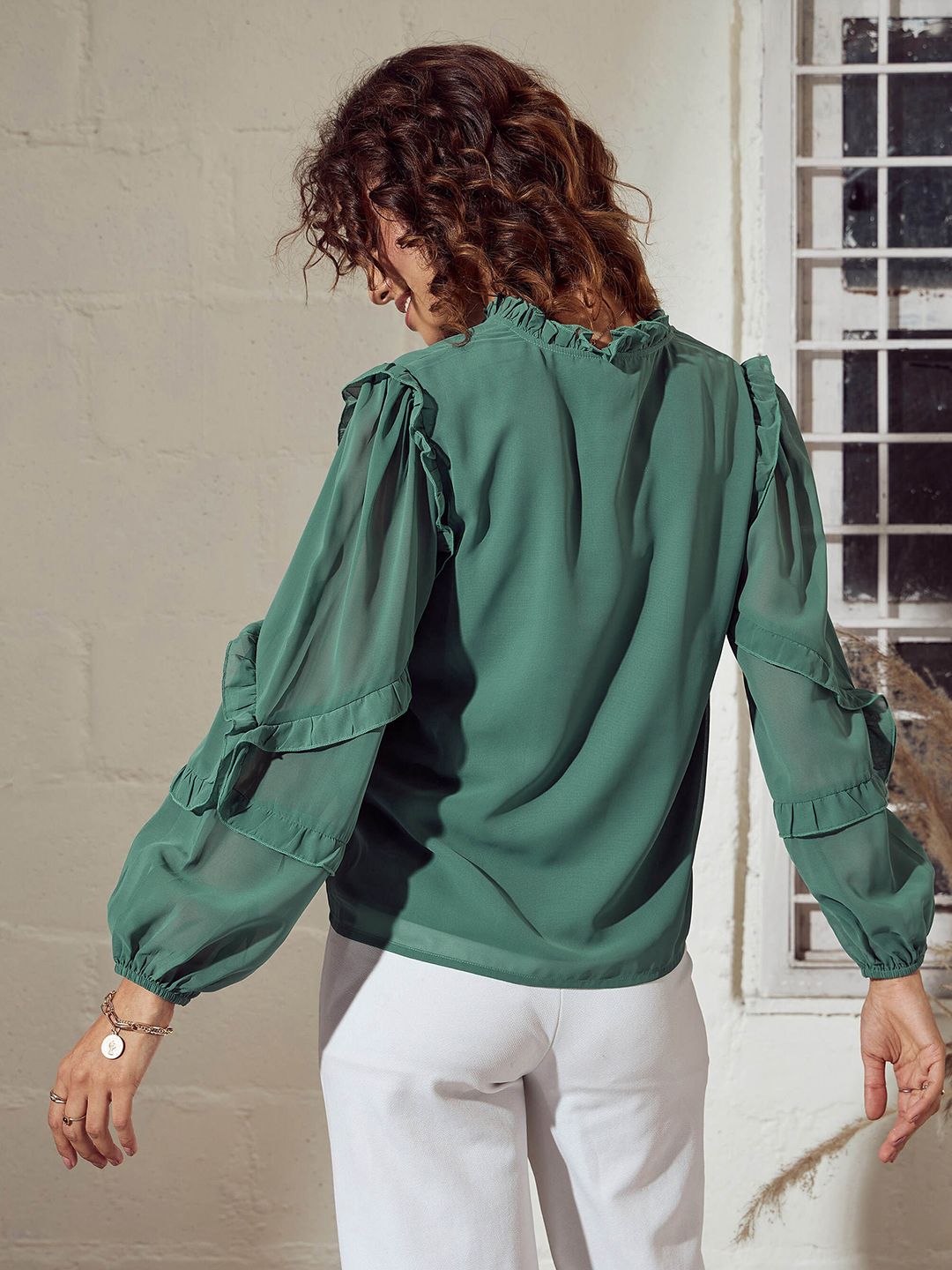 SASSAFRAS Sea Green V-Neck Puff Sleeves Ruffled Top