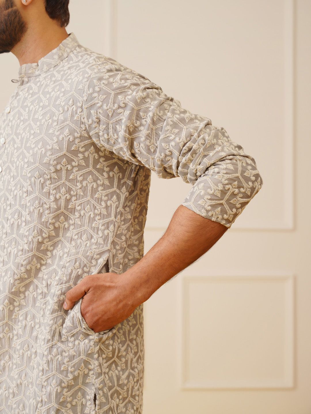 Jompers Ethnic Motifs Embroidered Regular Chikankari Kurta with Pyjamas