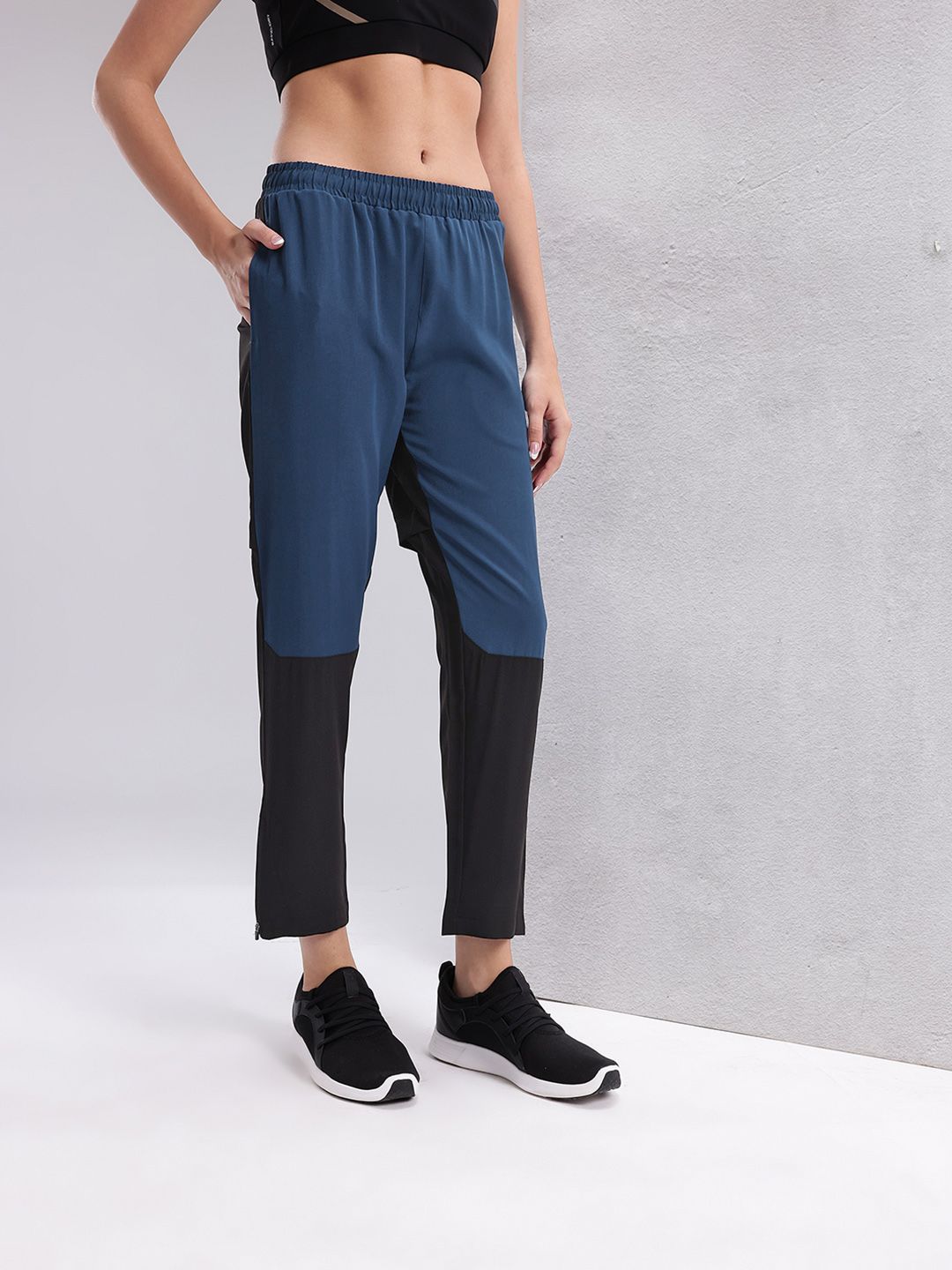 HRX by Hrithik Roshan Women Colourblocked Rapid-Dry Running Cropped Track Pants