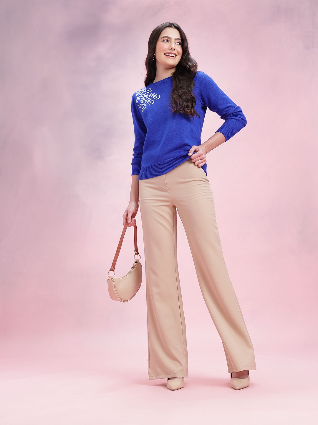 DressBerry Embroidered Round Neck Long Sleeves Pullover