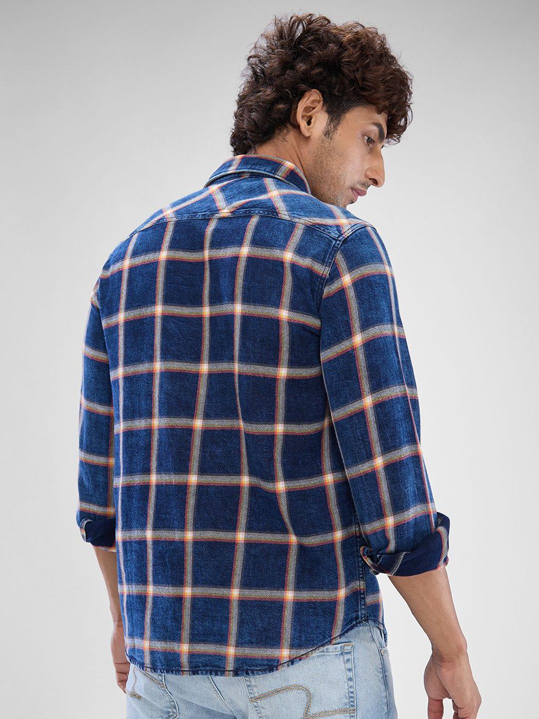 SPYKAR Men Windowpane Checks Pocket Detailing Slim Fit  Casual Shirt