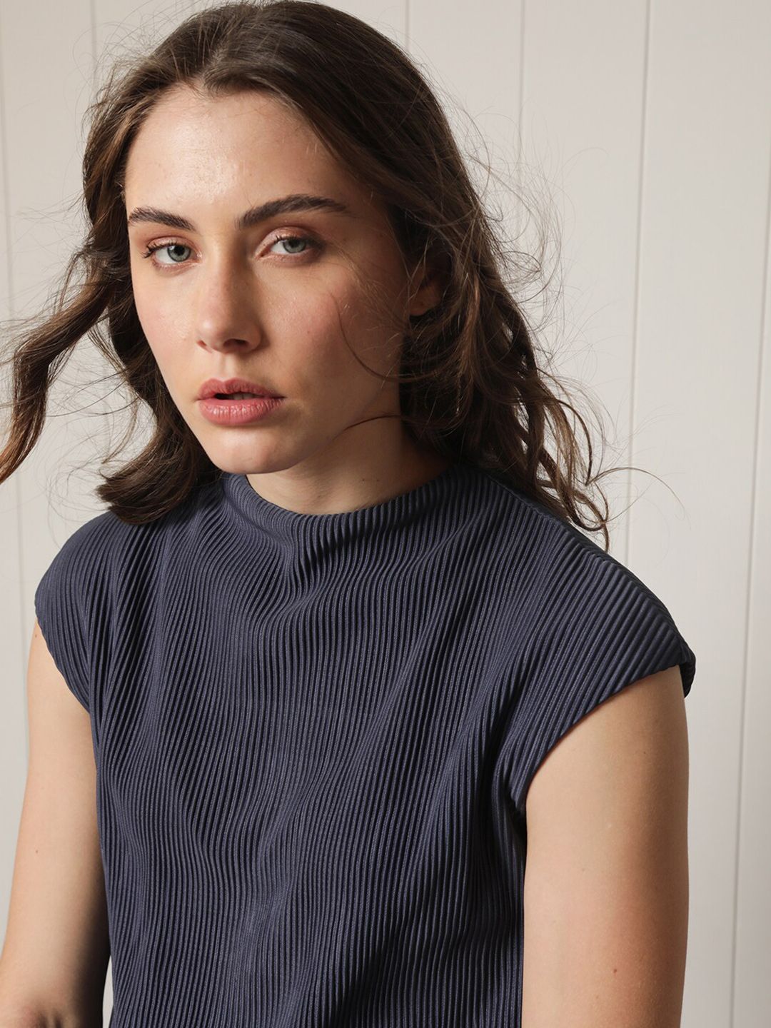 RAREISM Extended Sleeves High Neck Regular Top